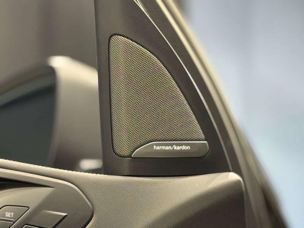 Used 2026 BMW X5 xDrive40i w/ Off-Road Package image 17