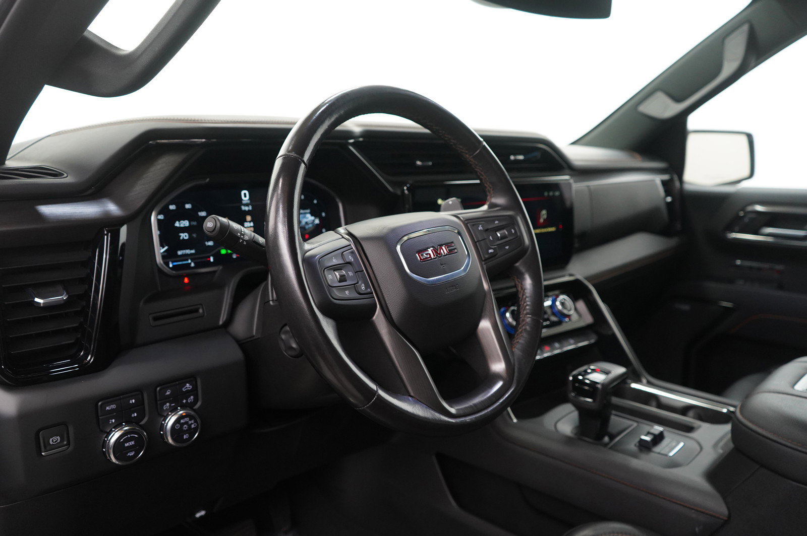 Used 2022 GMC Sierra 1500 AT4 w/ AT4 Preferred Package image 17