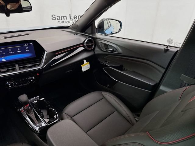 New 2026 Chevrolet Trax RS w/ Driver Confidence Package image 24