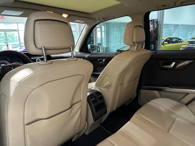 Used 2015 Mercedes-Benz GLK 350 4MATIC image 39