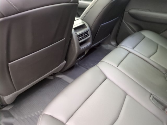 Used 2024 Cadillac XT5 Premium Luxury w/ LPO, Floor Liner Package AWD/4WD image 23