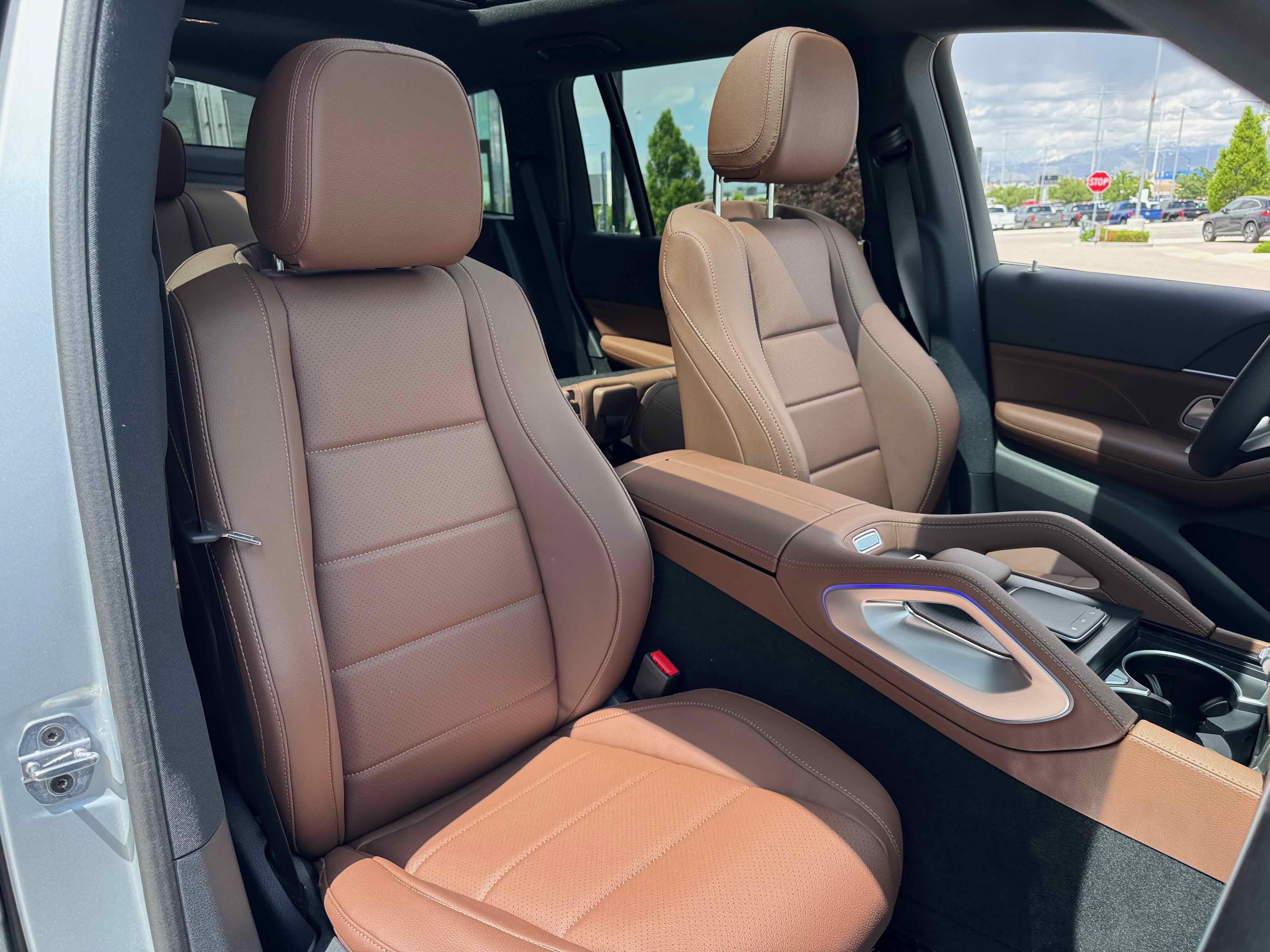 New 2025 Mercedes-Benz GLS 450 450 4MATIC image 32