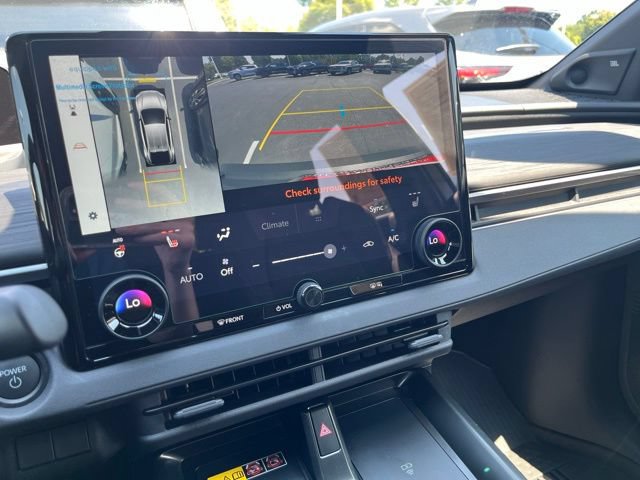 Used 2026 Toyota C-HR AWD/4WD image 28