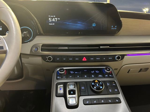 Used 2024 Hyundai Palisade Limited image 17