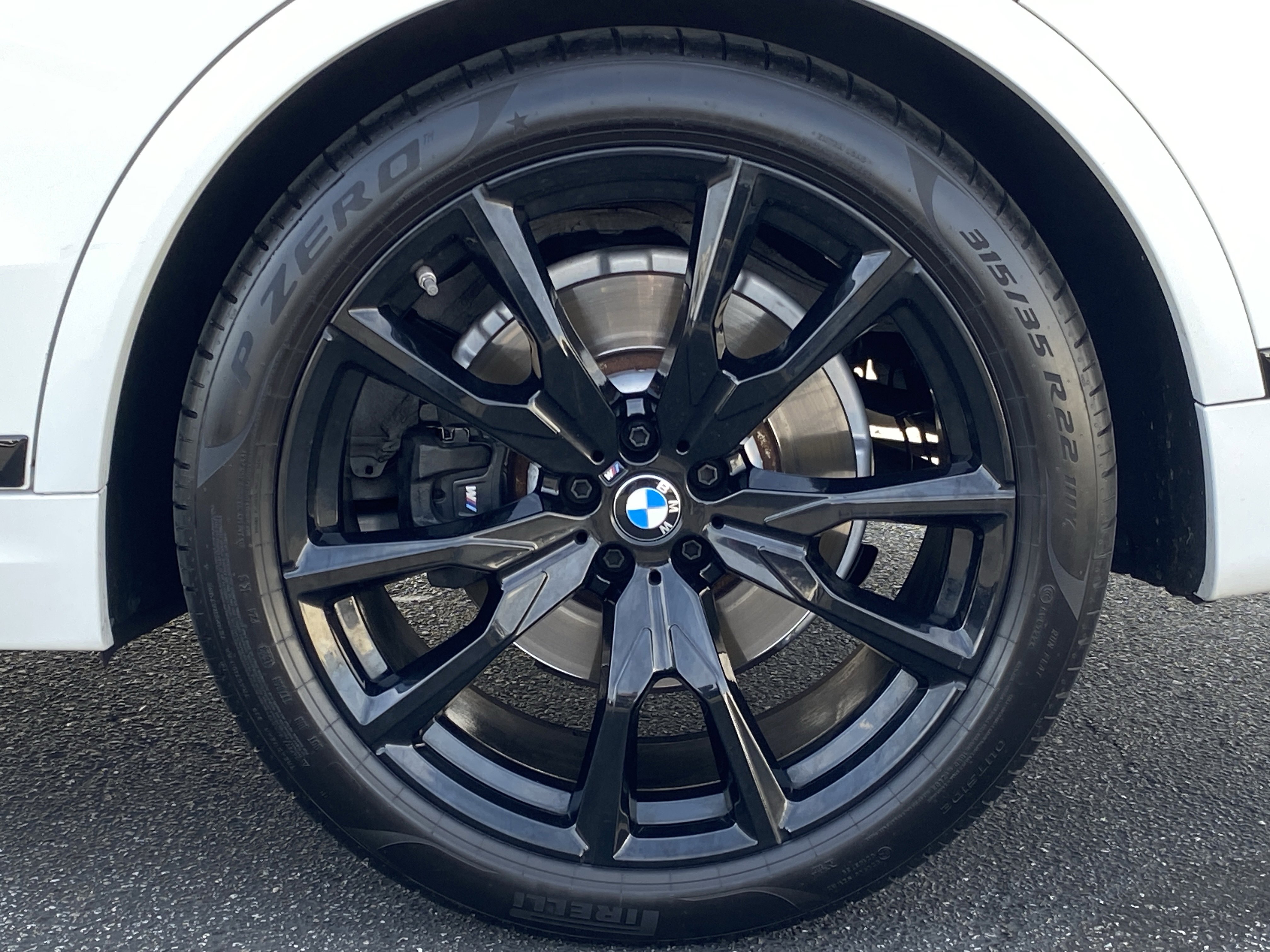 Used 2023 BMW X7 xDrive40i w/ M Sport Package image 7