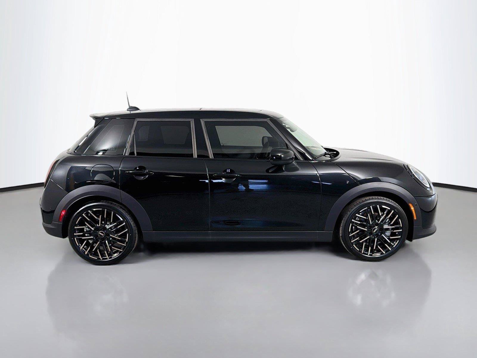 New 2026 MINI Cooper S FWD image 4