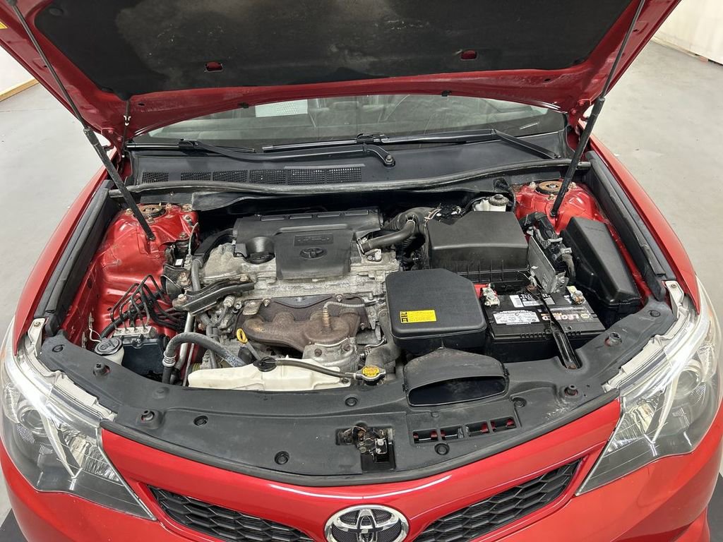 Used 2013 Toyota Camry SE FWD image 22