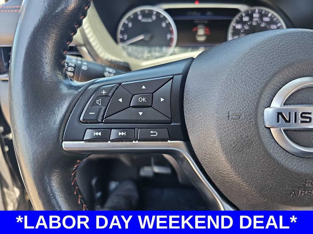 Used 2023 Nissan Sentra SR w/ Midnight Edition Package FWD image 16