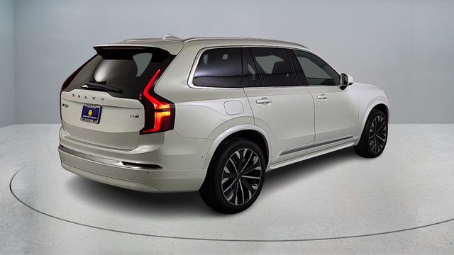 New 2026 Volvo XC90 T8 Plus w/ Protection Package Premier AWD/4WD image 7