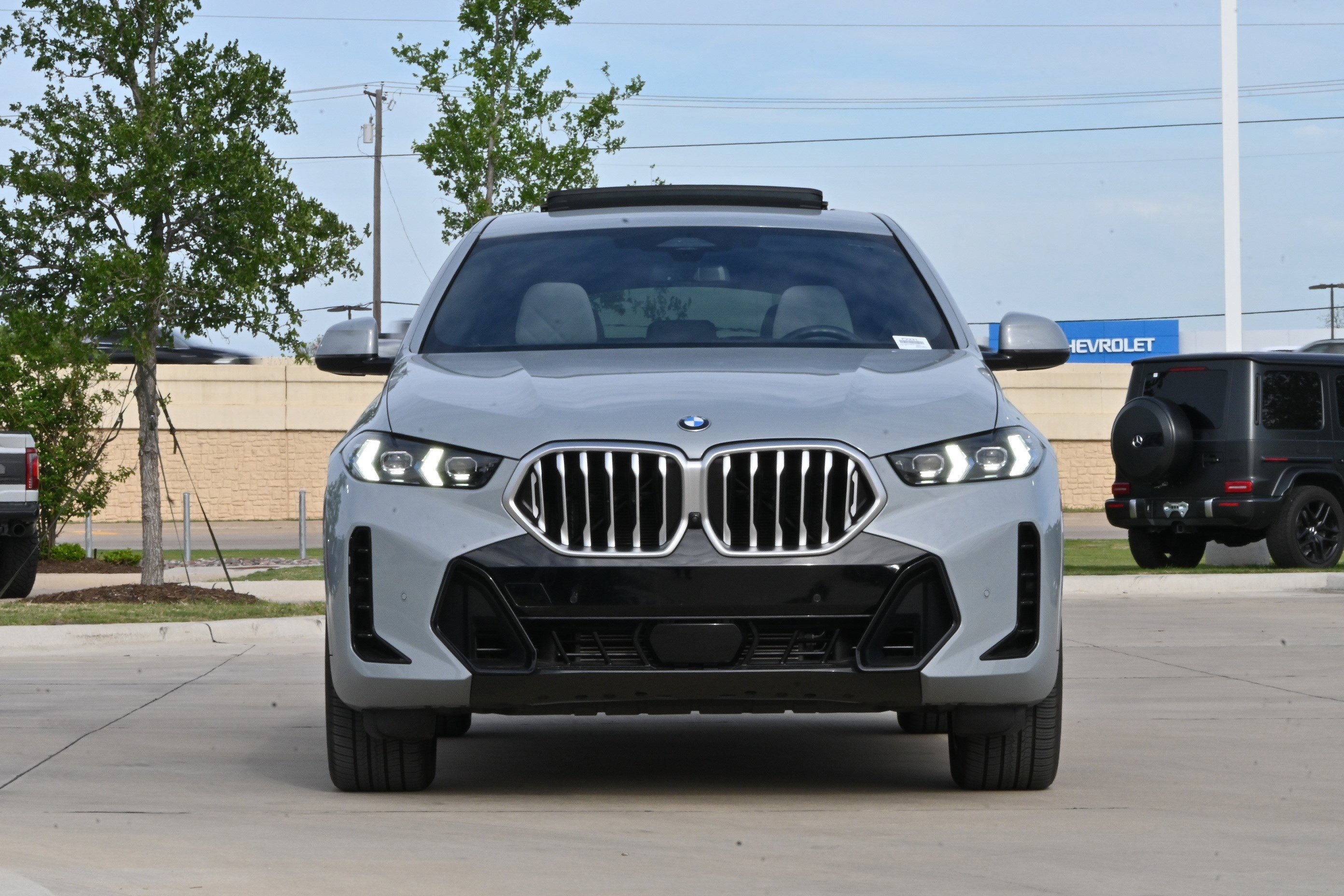 Certified 2025 BMW X6 xDrive40i AWD/4WD image 3