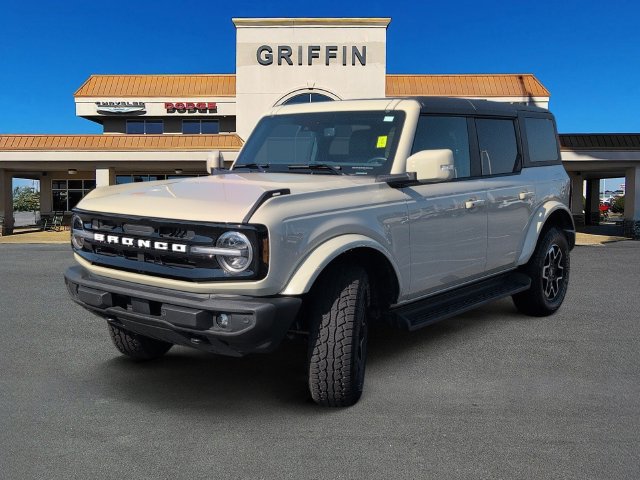 Used 2025 Ford Bronco Outer Banks AWD/4WD image 11