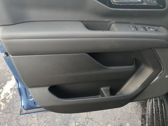 New 2026 Chevrolet Suburban LT w/ Comfort Package image 11