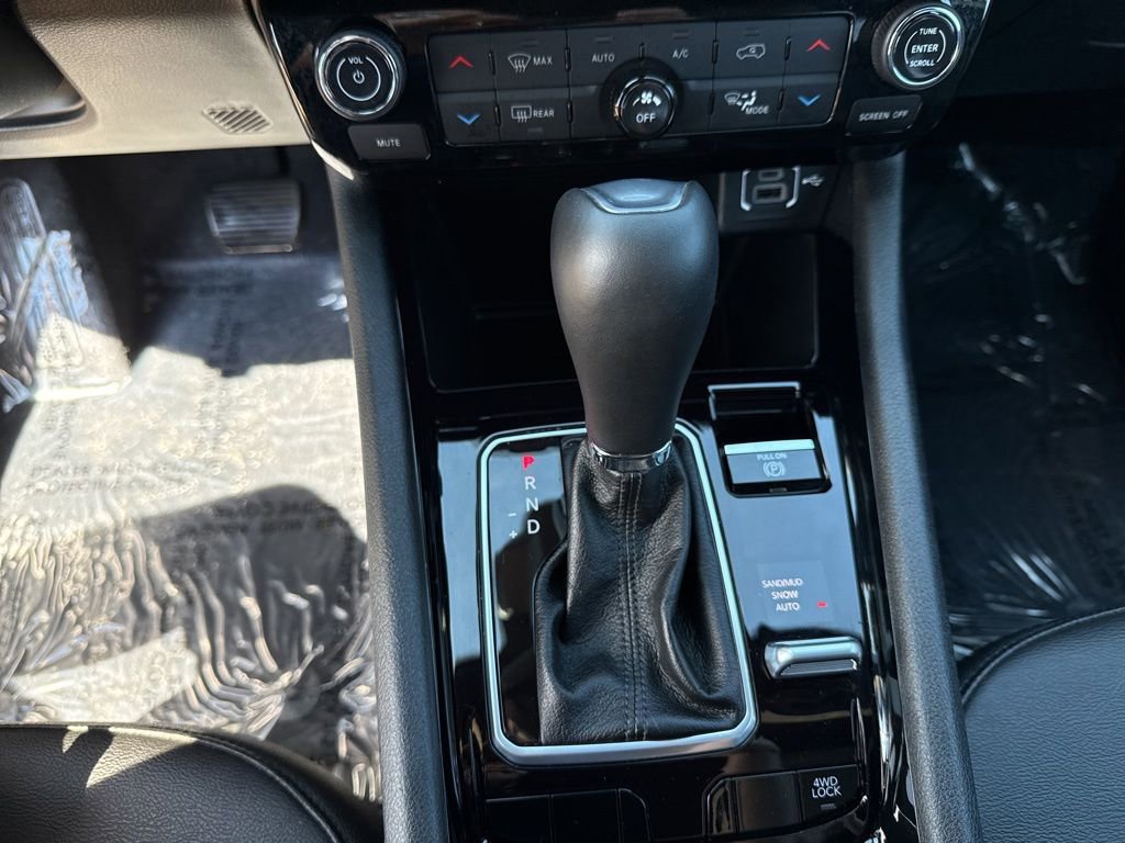 Certified 2025 Jeep Compass Limited image 13