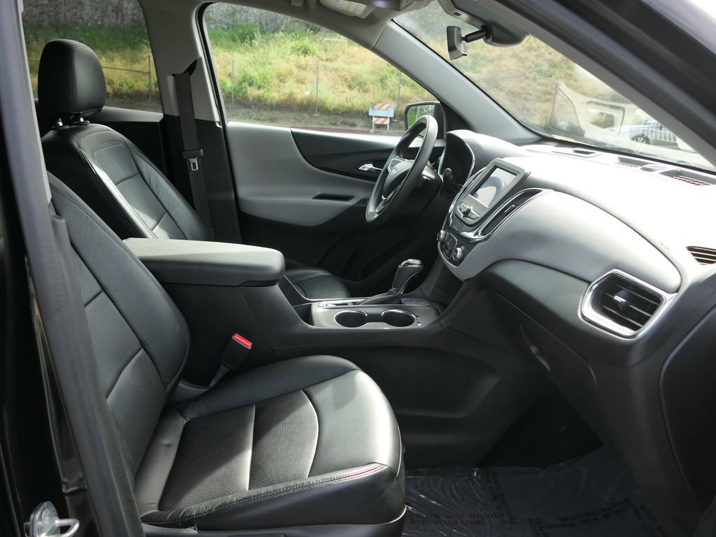 Used 2020 Chevrolet Equinox LS w/ LS Convenience Package image 27