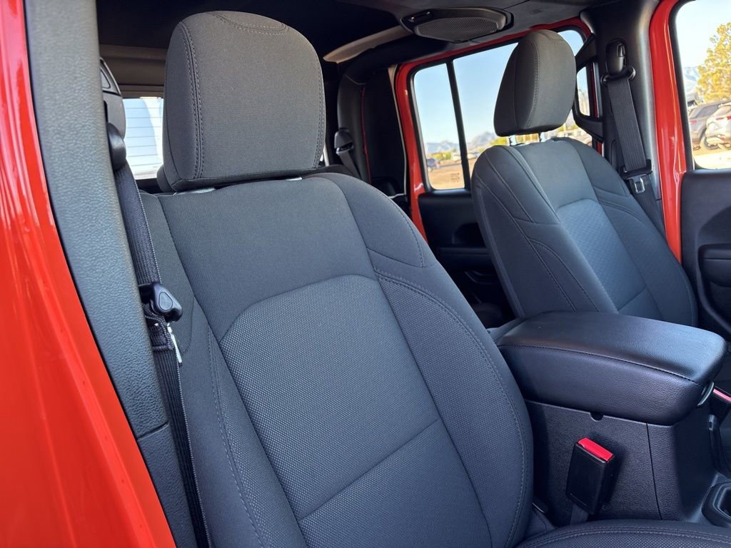 Used 2023 Jeep Gladiator Sport AWD/4WD image 26
