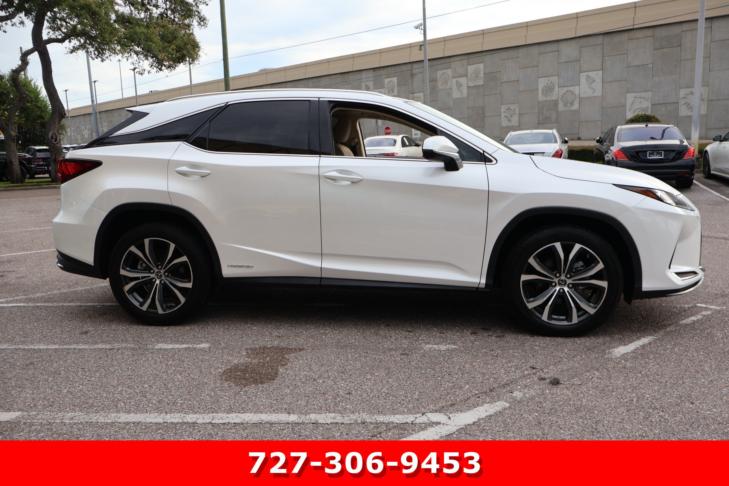 Used 2020 Lexus RX 450h AWD w/ Premium Package image 11