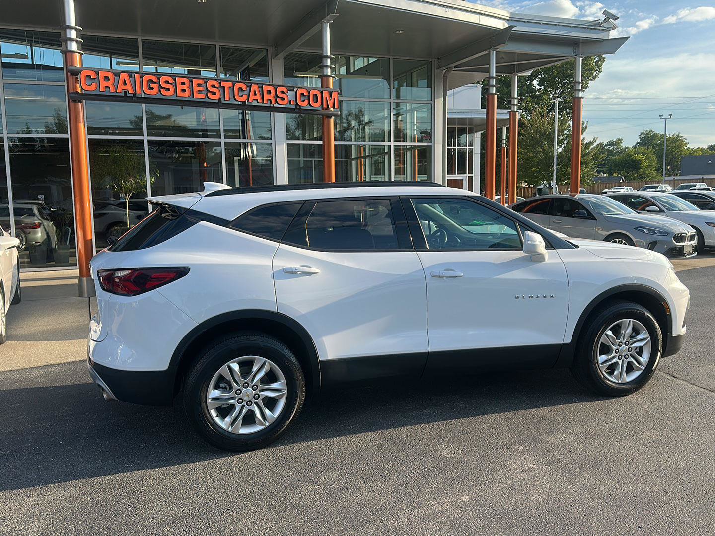 Used 2020 Chevrolet Blazer LT FWD image 3