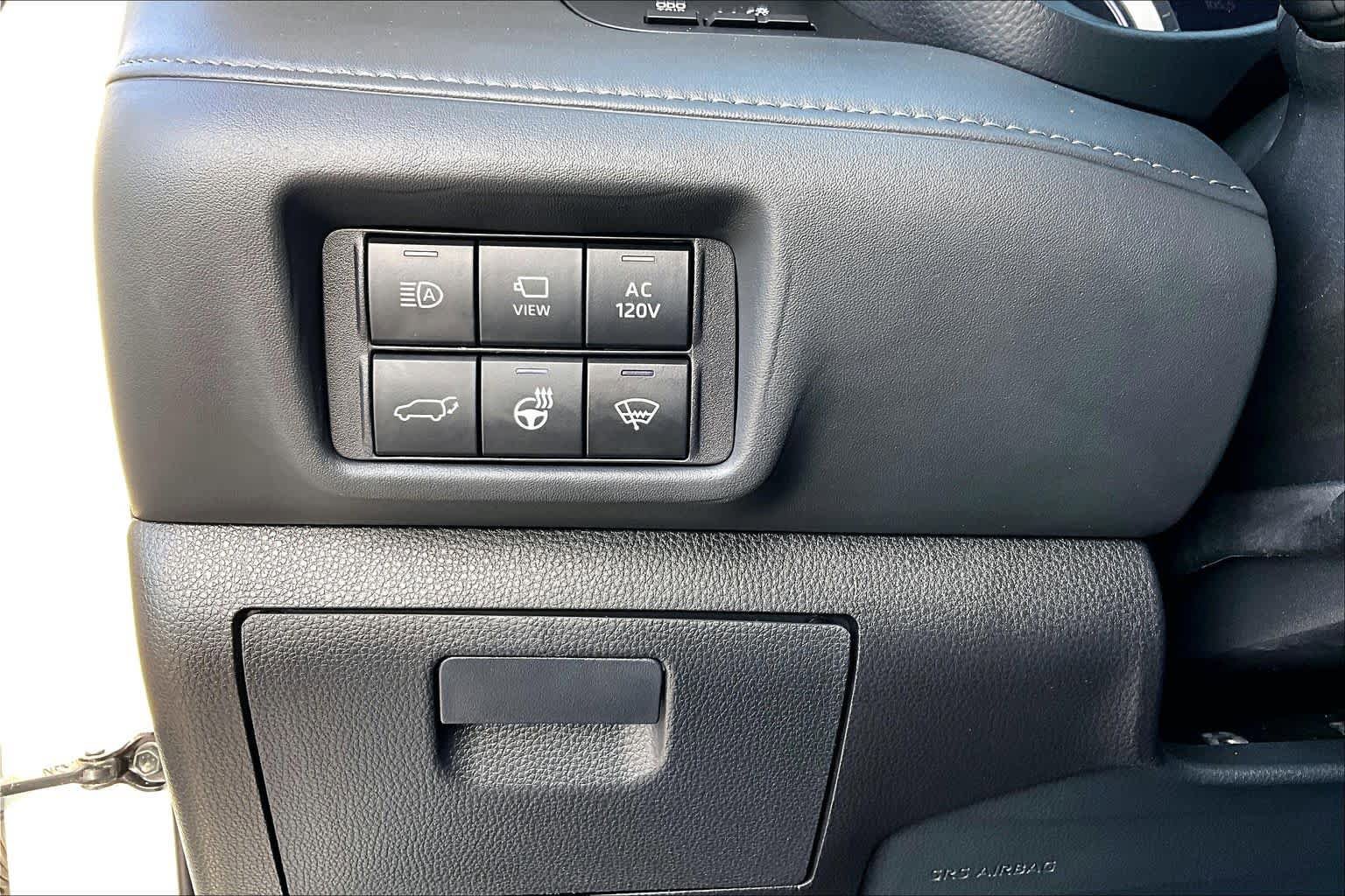 Used 2020 Toyota Highlander Platinum FWD image 35