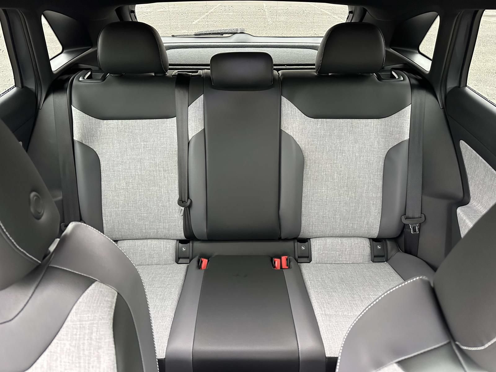 New 2026 Volkswagen ID.4 Pro AWD/4WD image 14