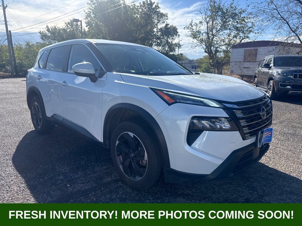 Used 2025 Nissan Rogue SV