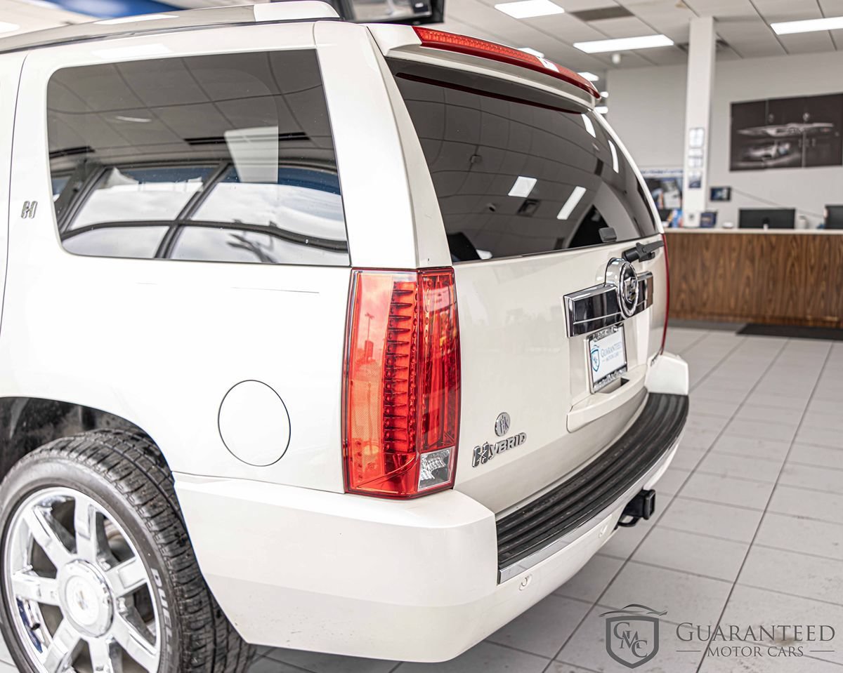Used 2010 Cadillac Escalade 2WD Hybrid image 12