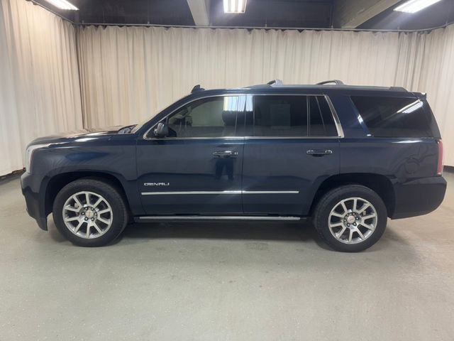 Used 2017 GMC Yukon Denali AWD/4WD image 9