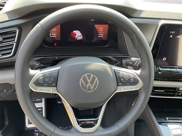New 2026 Volkswagen Atlas Peak Edition image 8