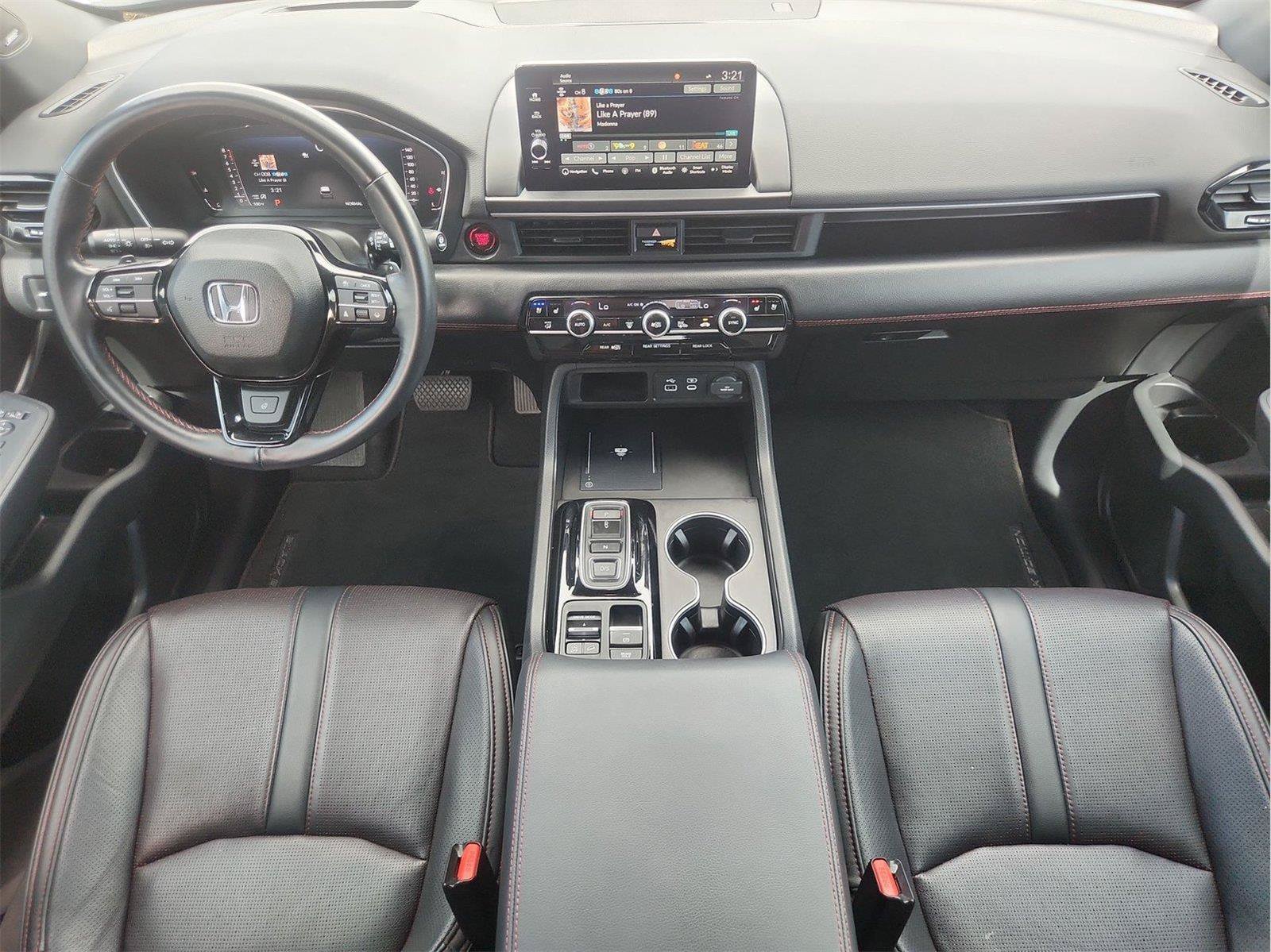 Used 2025 Honda Pilot Black Edition image 21