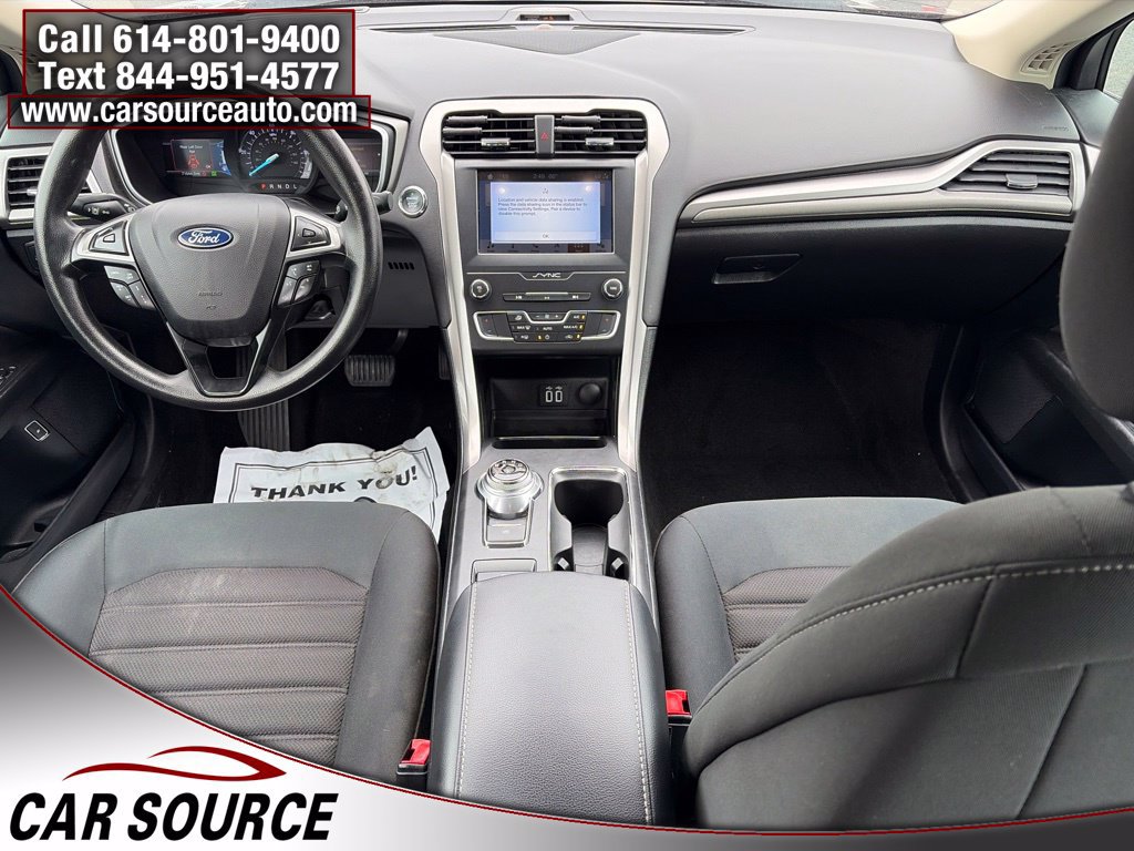 Used 2019 Ford Fusion SE FWD image 10