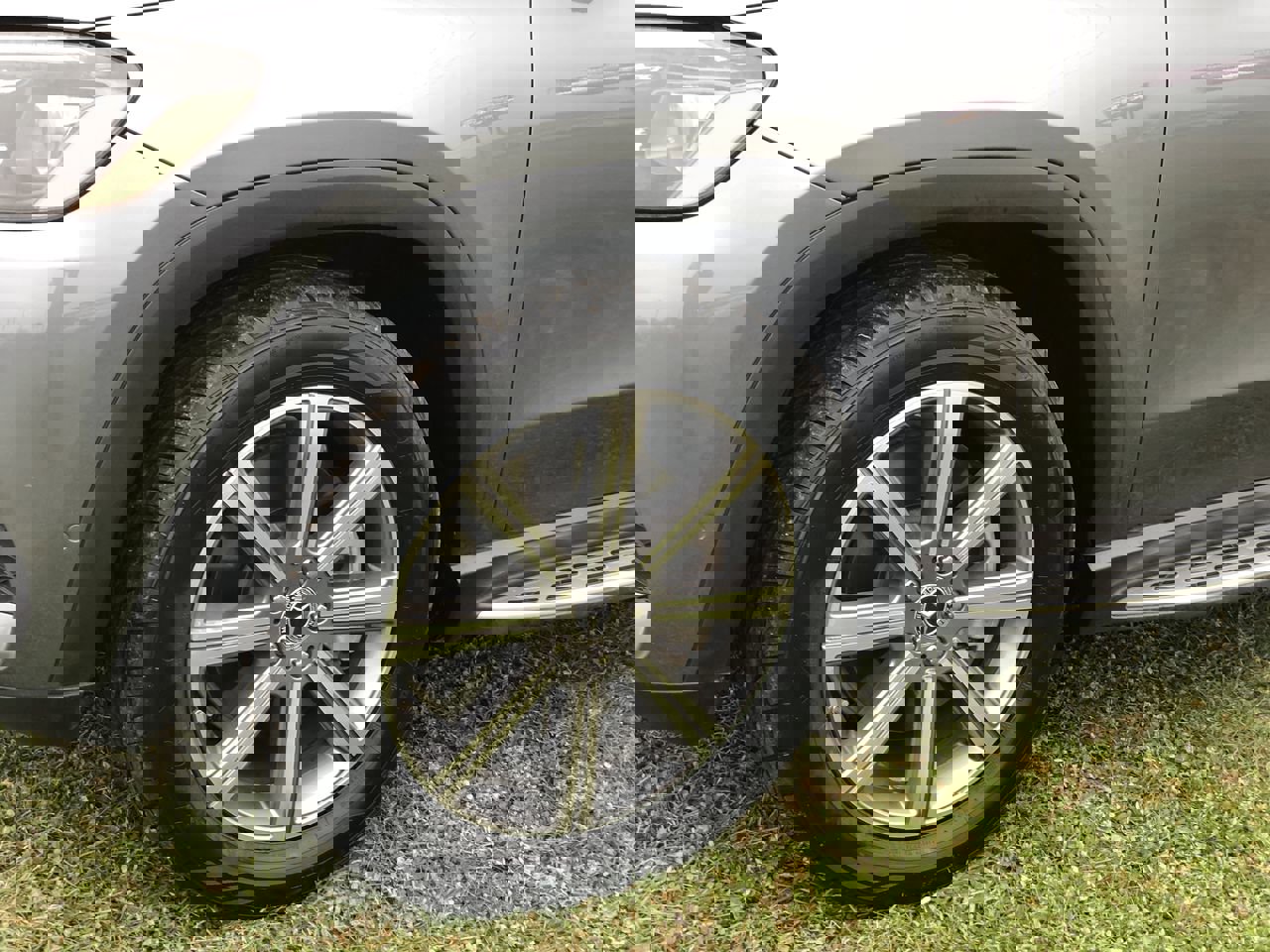 Used 2021 Mercedes-Benz GLS 450 4MATIC image 2