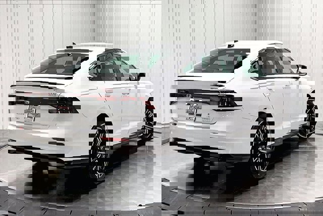 Used 2024 Honda Accord Sport image 13