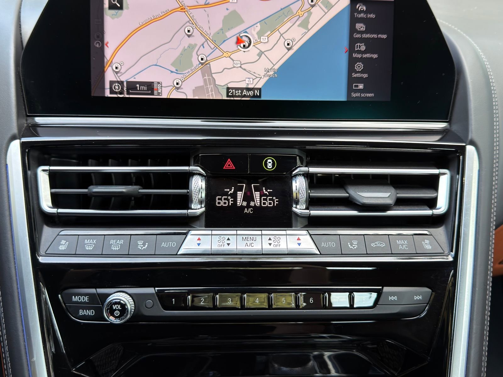 Used 2020 BMW M850i xDrive Coupe w/ Driving Assistance Package 2 image 21