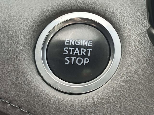 Used 2021 Toyota Highlander XLE image 33