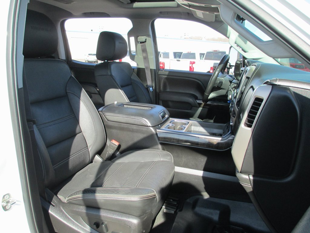 Used 2016 GMC Sierra 3500 Denali w/ Duramax Plus Package image 23
