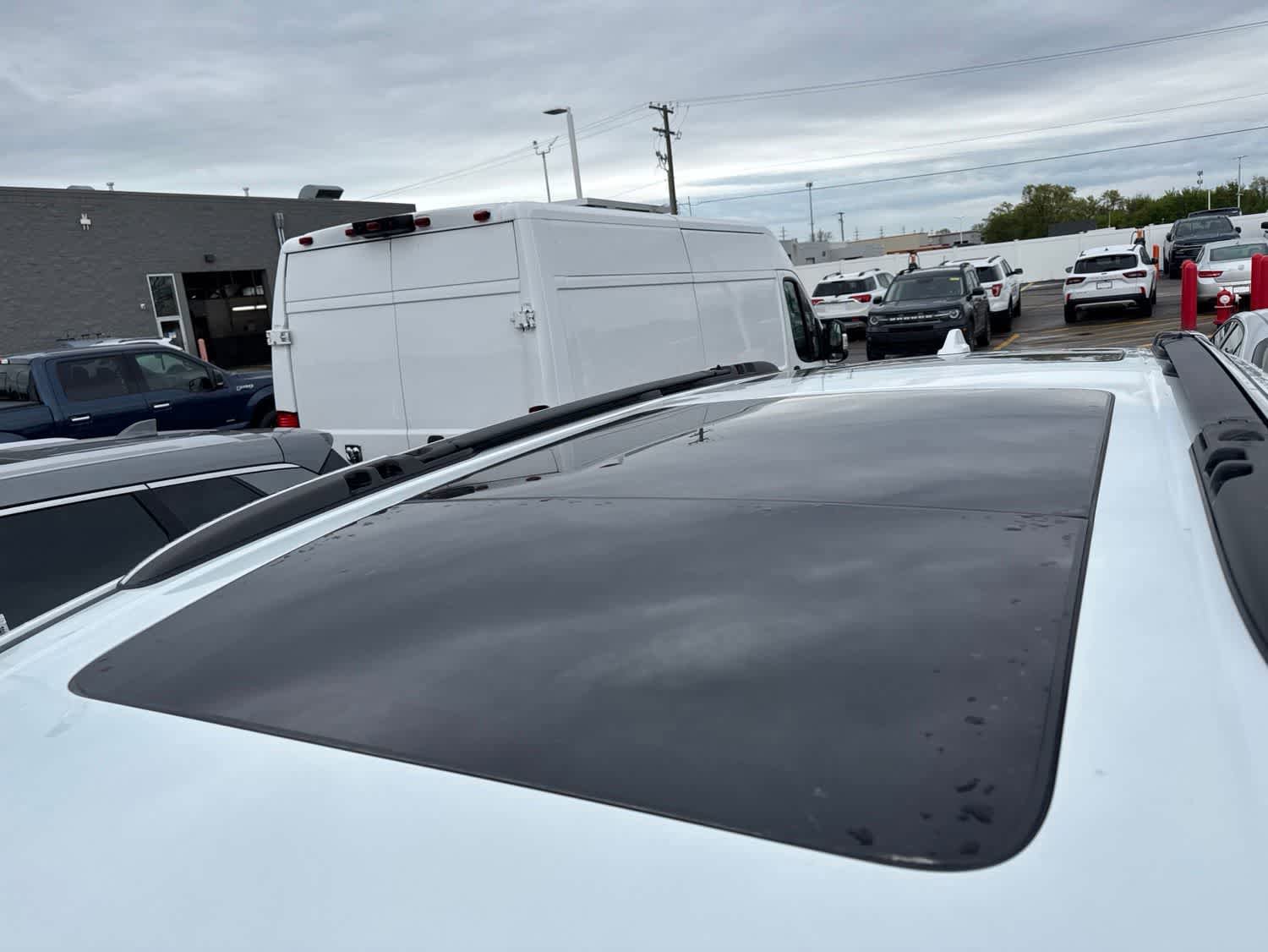 Used 2020 Chrysler Pacifica Limited FWD image 29