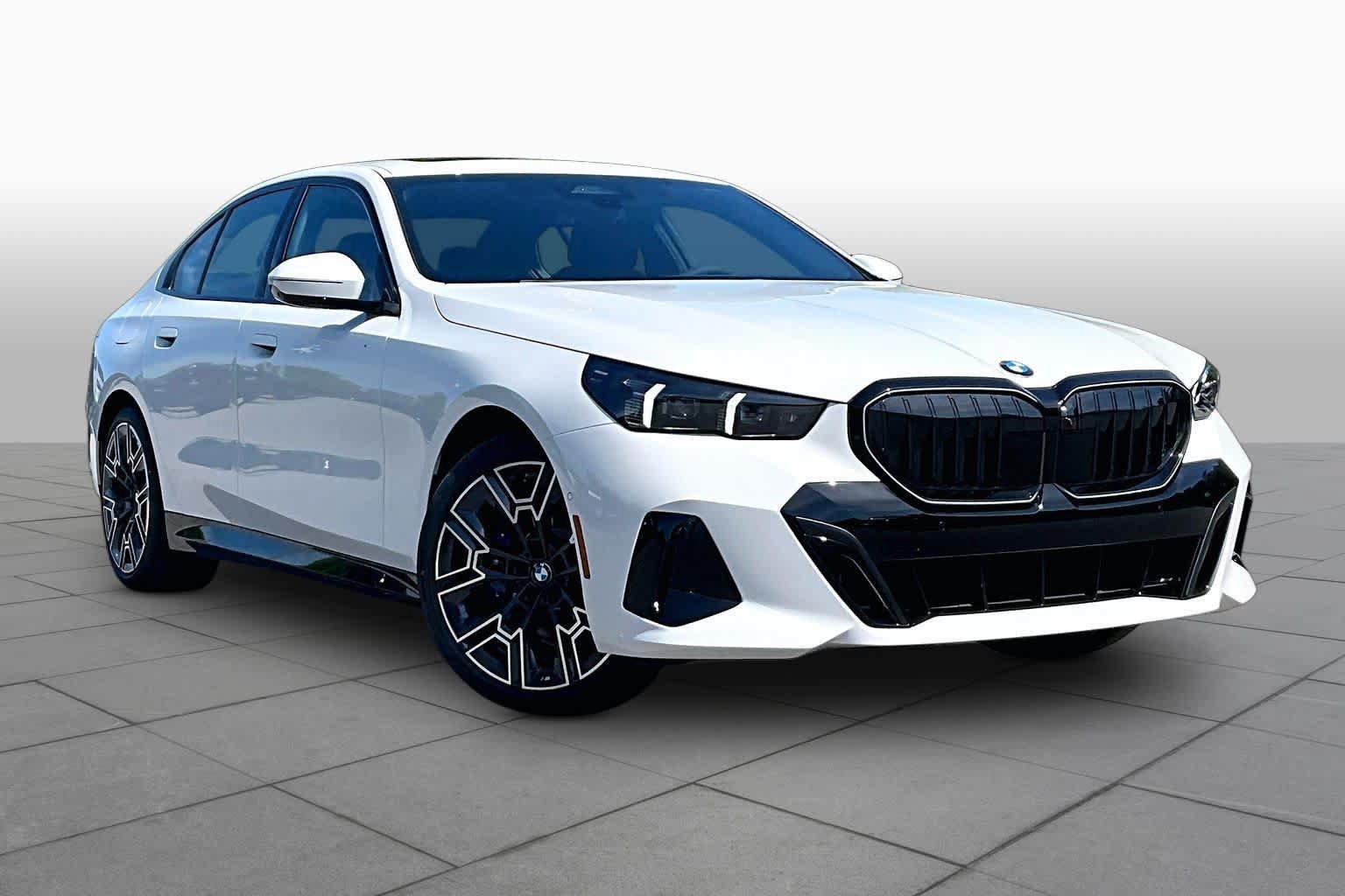 New 2026 BMW 530i w/ M Sport Package RWD image 2