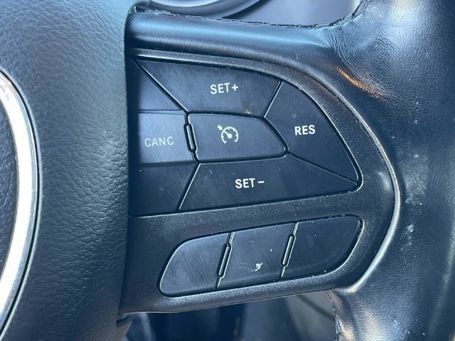 Used 2022 Dodge Charger SXT RWD image 36