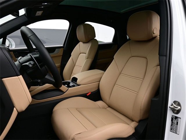 New 2026 Porsche Cayenne Coupe image 5
