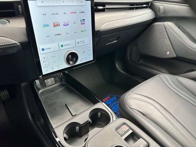 Used 2022 Ford Mustang Mach-E Premium image 15