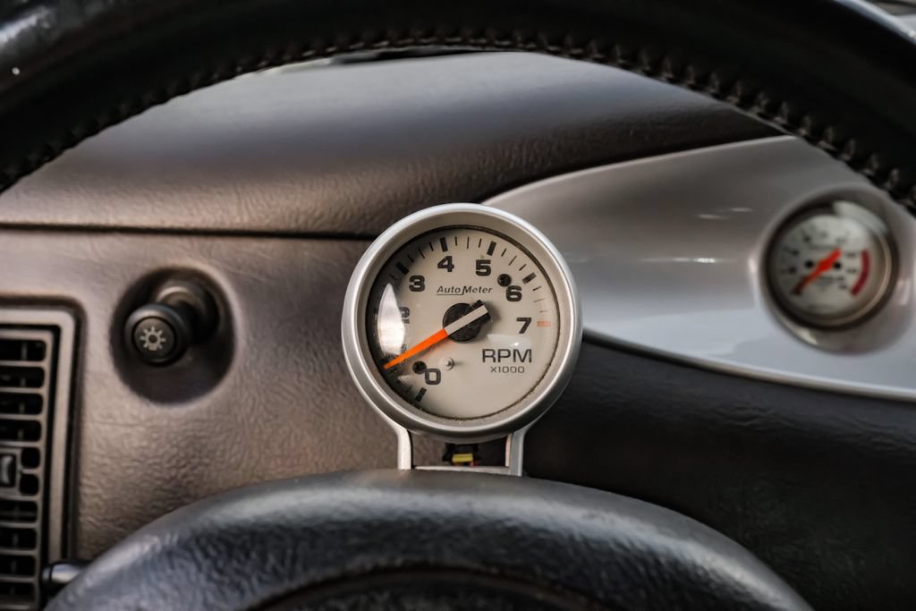 Used 2001 Chrysler Prowler RWD image 18