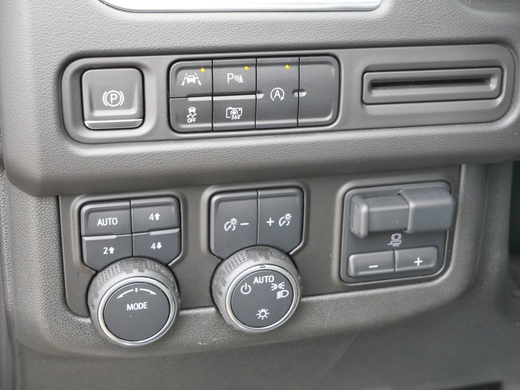 Used 2023 Chevrolet Tahoe LT w/ LT Signature Package image 38