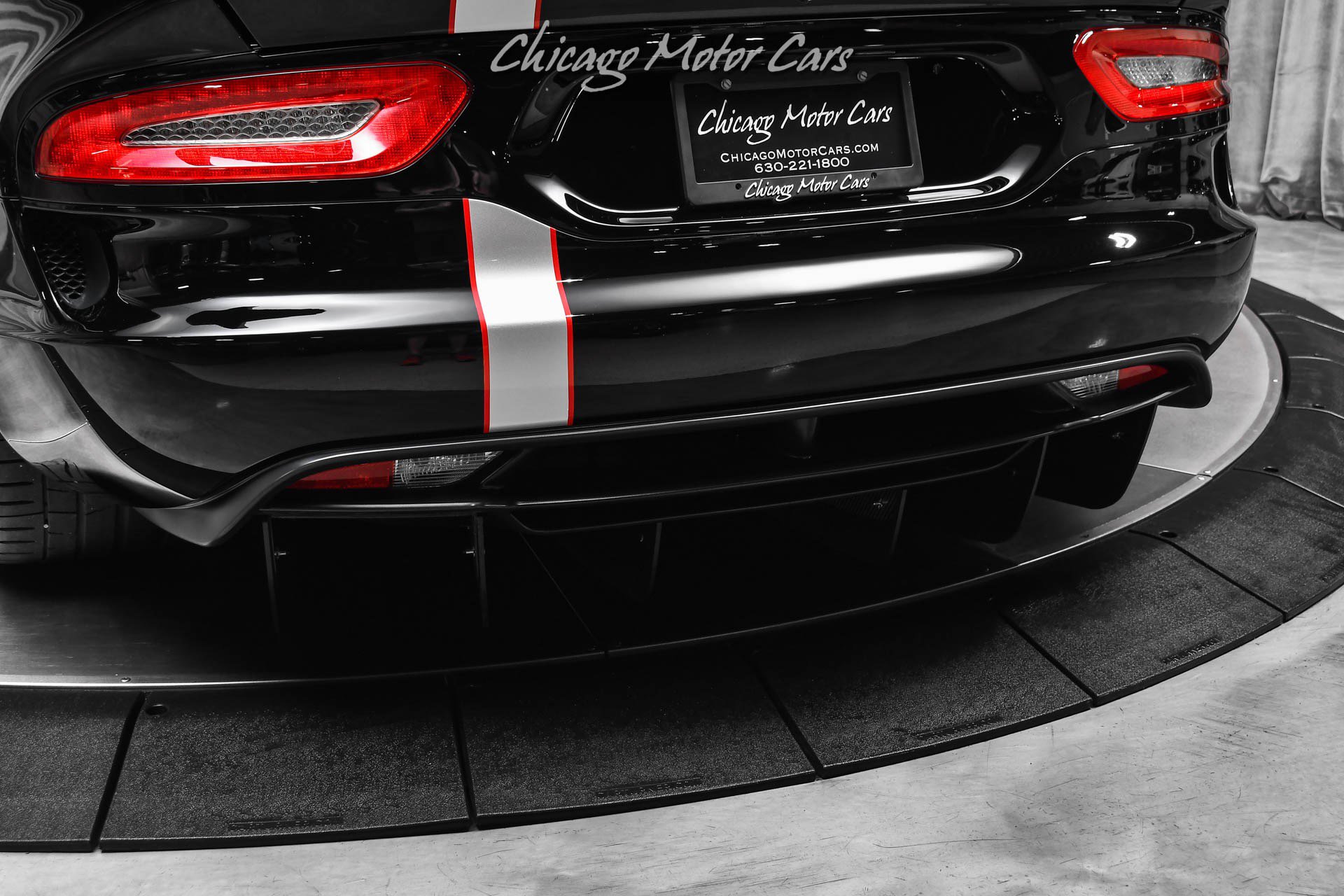 Used 2013 SRT Viper SRT-10 w/ Grand Touring Pkg RWD image 35
