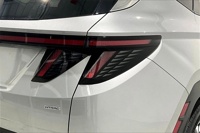 Used 2022 Hyundai Tucson Limited image 25