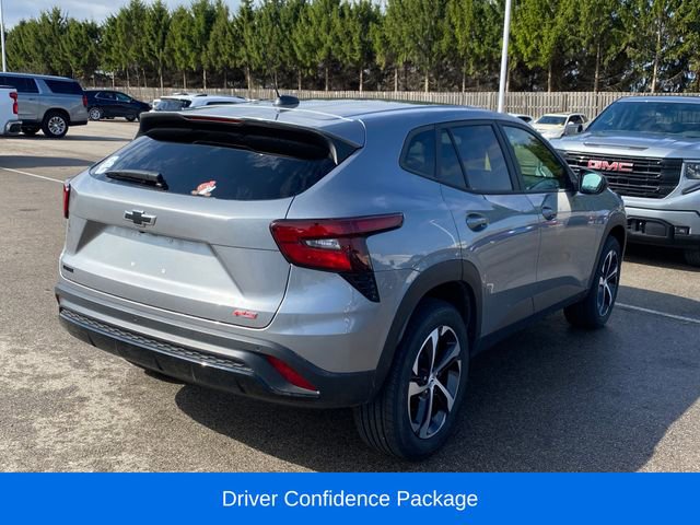 Certified 2024 Chevrolet Trax RS w/ Driver Confidence Package image 2