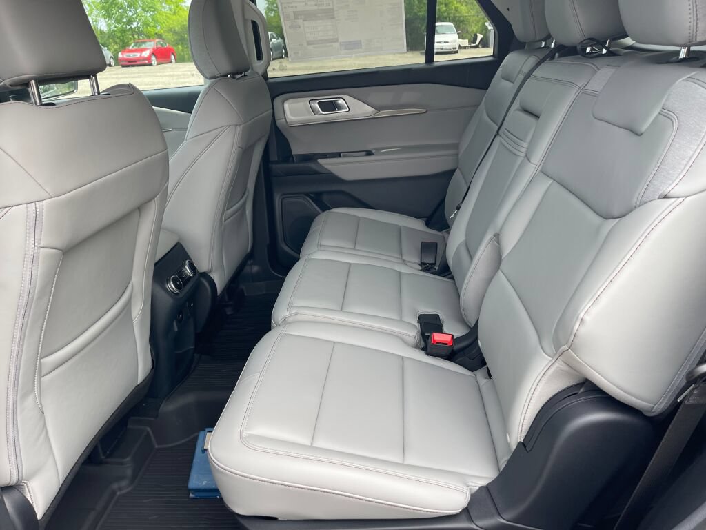New 2026 Ford Explorer Active w/ Active Comfort Package AWD/4WD image 20