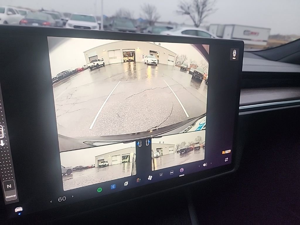 Used 2022 Tesla Model S image 16