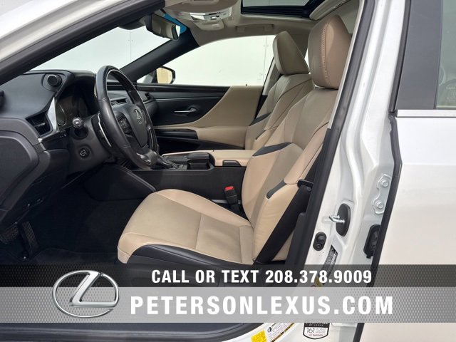 Used 2019 Lexus ES 300h image 21