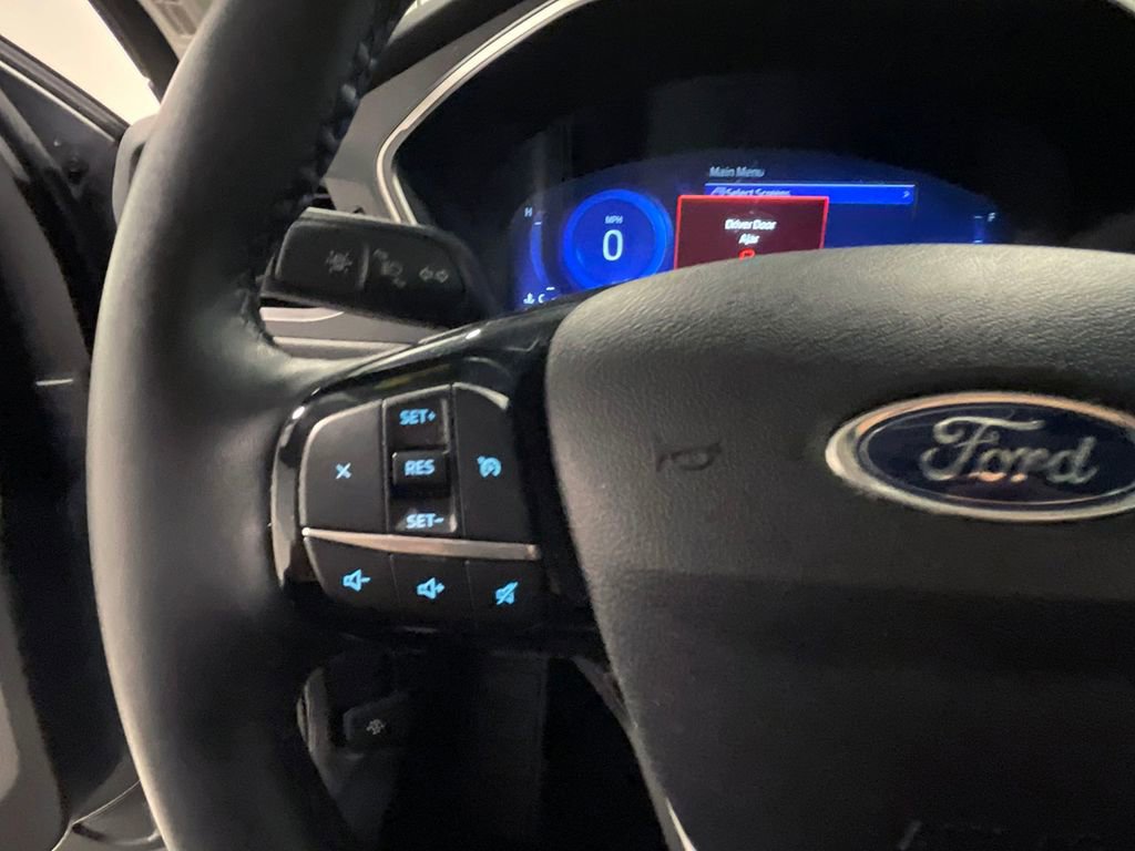 Used 2022 Ford Escape SEL w/ Technology Package AWD/4WD image 39