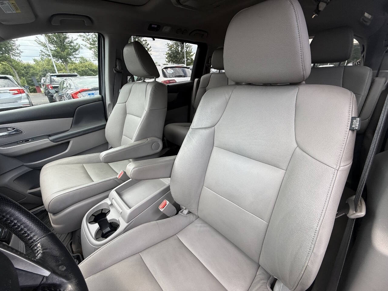 Used 2017 Honda Odyssey EX-L image 17
