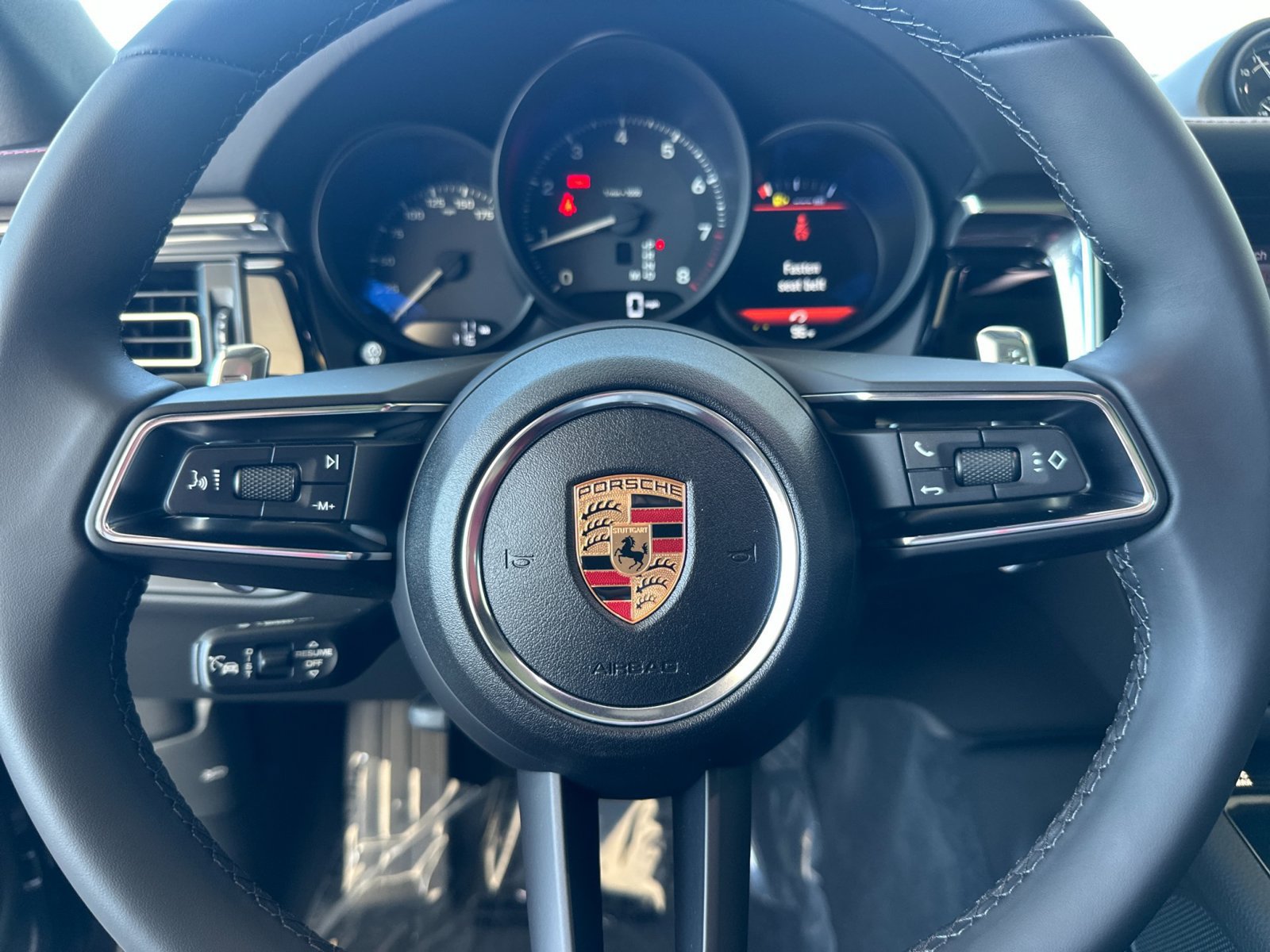 New 2026 Porsche Macan AWD/4WD image 24